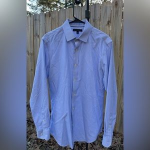 BANANA REPUBLIC • Men’s Long Sleeve Button Up Shirt • Size Medium.